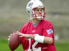 New England Patriots quarterback Tom Brady looks to make a pass during drills at minicamp at CMGI field in Foxboro, Mass. on Thursday June 6, 2002. (LycosSports)